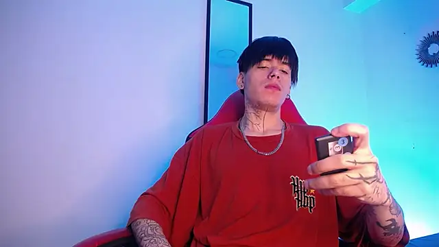 Anhonymus  online show from November 11, 3:55 am