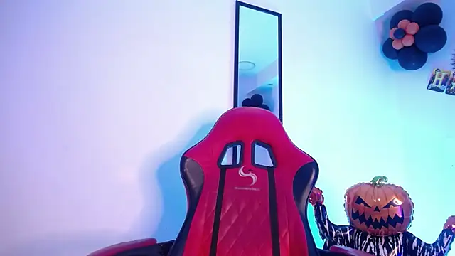 Anhonymus  online show from October 28, 4:26 am