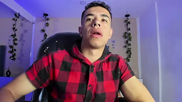 Muscle Scott online show from March 6, 1:41 pm