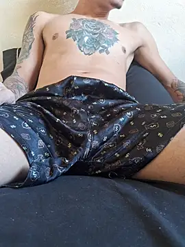 Skate012 online show from July 22, 6:22 pm
