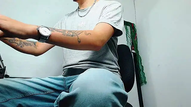 liamty luxor online show from February 14, 5:24 am