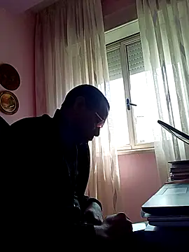 estrogeni online show from April 23, 9:36 am