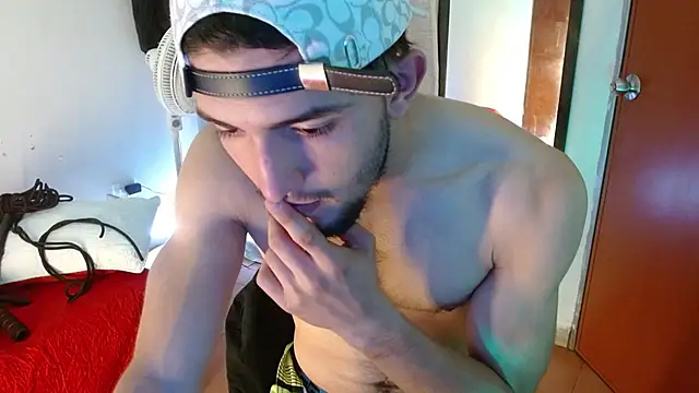 Snapshot of Zyon_benet1 chatting on September 23, 1:21 pm Zyon benet1 online show from September 23, 1:21 pm
