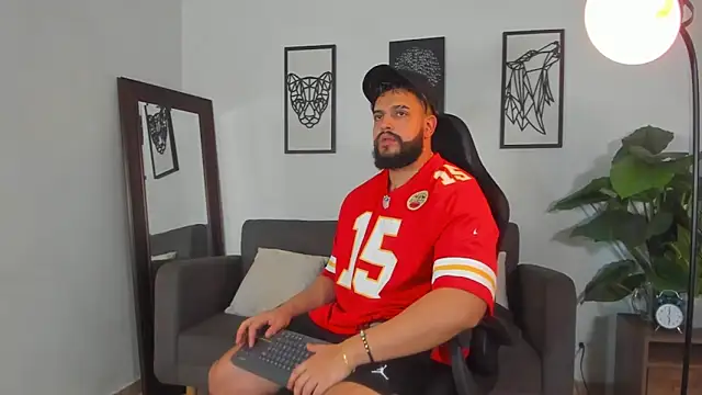 Justin kingX7 online show from April 11, 4:19 am