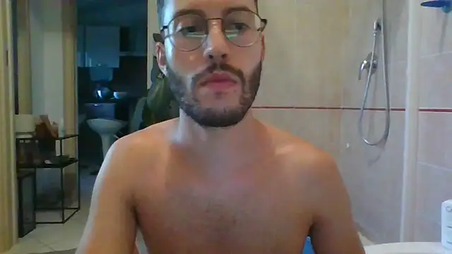 Amicisegreti online show from September 18, 5:37 pm