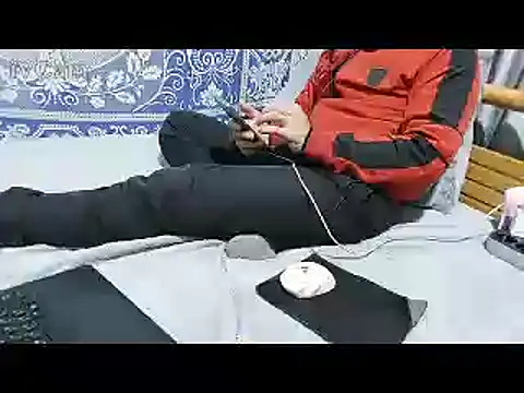 yazinyazin1 online show from January 31, 7:11 pm