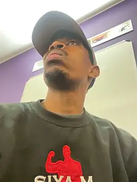 fitsexyman online show from September 22, 12:05 pm