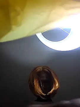 Cocoaversace302 online show from February 11, 7:35 am