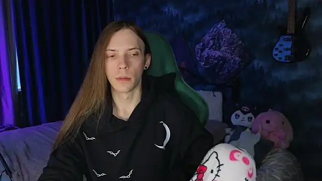 artass2 online show from April 26, 1:52 pm