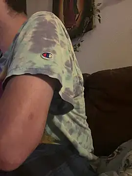crashnasty online show from August 3, 4:22 am