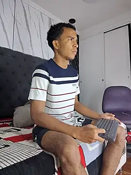 Snapshot of aston_xvera chatting on September 27, 3:15 am aston xvera online show from September 27, 3:15 am