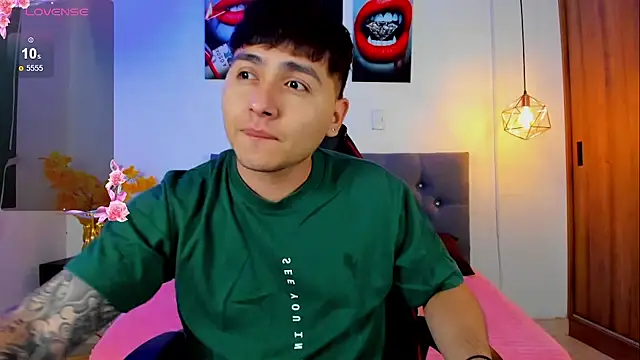 Nicolas James Sc online show from November 22, 12:49 pm