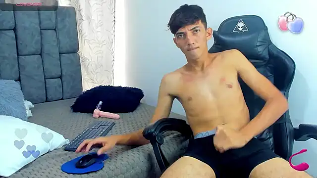 Maikol Ortiz online show from November 24, 3:02 pm