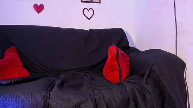 criss zuri online show from February 18, 1:20 pm