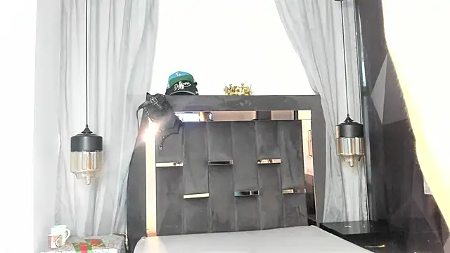 HunterHeat  online show from March 25, 12:31 pm