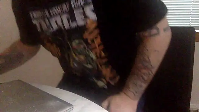 edger4lif3 online show from October 20, 8:57 pm