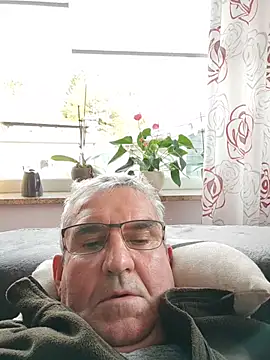 Oldmenhot66 online show from November 5, 4:09 pm