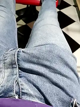 anis3g4 online show from October 6, 6:56 pm