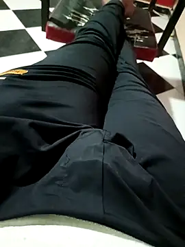 anis3g4 online show from October 7, 8:02 pm