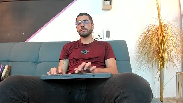 DanteWinter online show from April 22, 4:19 am