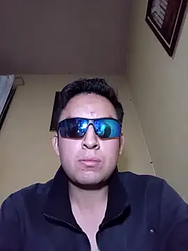 Snapshot of aczinovelez342 chatting on September 10, 8:57 am aczinovelez342 online show from September 10, 8:57 am