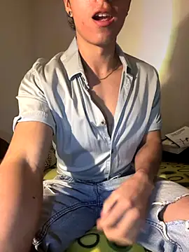 0anonimo bottom1 online show from September 23, 4:23 am