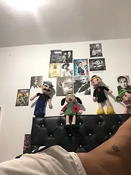 elpeluchenegroxxx3 online show from November 19, 8:30 pm