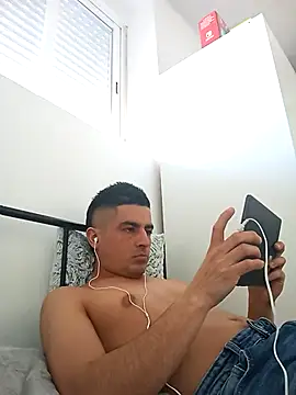 Andr3s69xxx online show from February 21, 2:18 pm