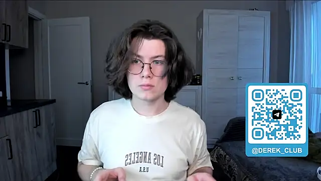 Derek Shameless online show from April 25, 4:26 pm