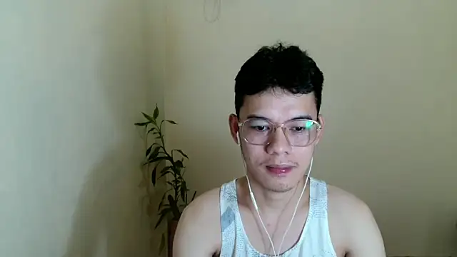 Snapshot of keirflorianxx chatting on October 15, 5:48 am keirflorianxx online show from October 15, 5:48 am