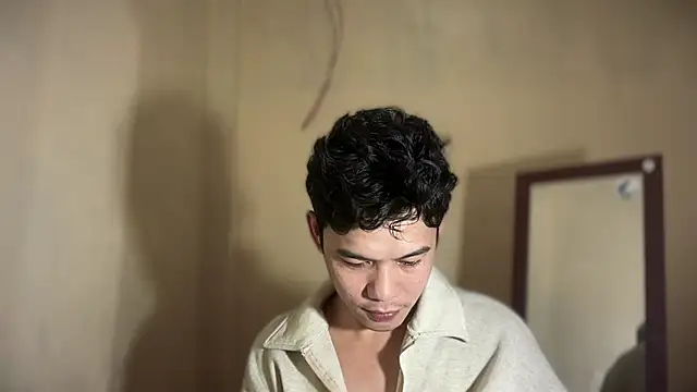 Snapshot of keirflorianxx chatting on September 10, 8:57 am keirflorianxx online show from September 10, 8:57 am