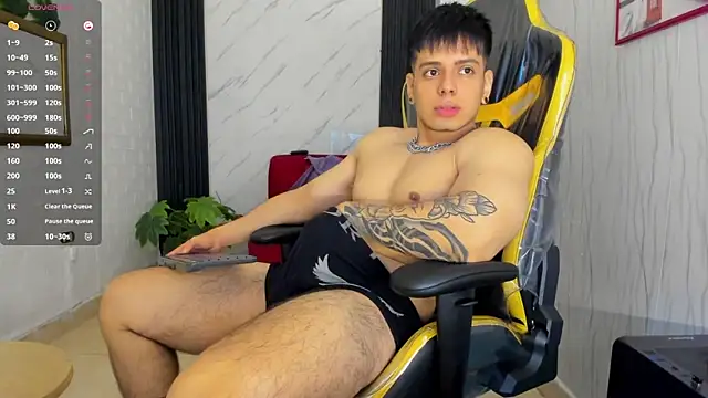 Snapshot of xKevyn chatting on September 24, 12:36 pm xKevyn online show from September 24, 12:36 pm