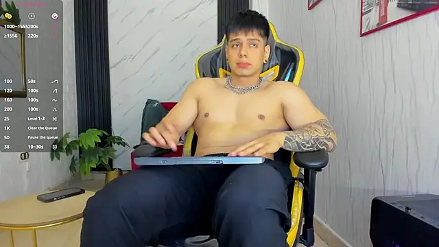 Snapshot of xKevyn chatting on September 26, 12:47 pm xKevyn online show from September 26, 12:47 pm