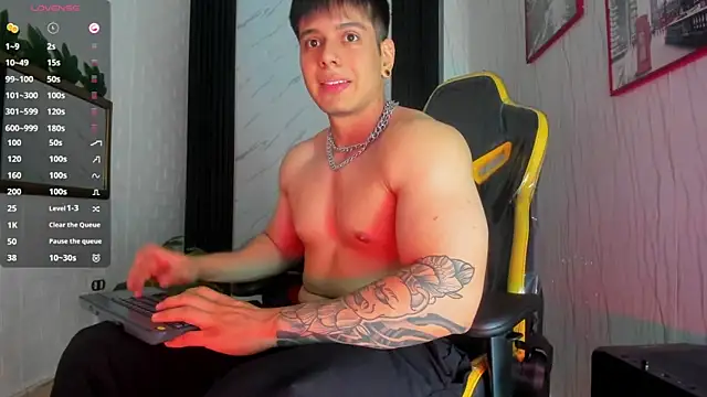 Snapshot of xKevyn chatting on October 6, 2:11 pm xKevyn online show from October 6, 2:11 pm