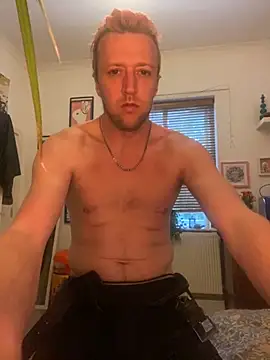 Snapshot of straight-alex_ chatting on September 12, 12:27 pm straight-alex online show from September 12, 12:27 pm