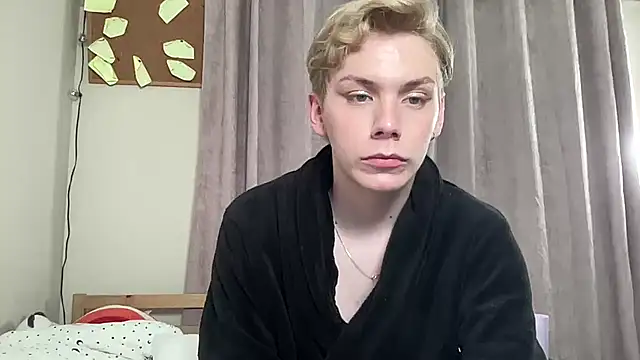 Snapshot of scottishtwink01 chatting on October 17, 11:31 pm scottishtwink01 online show from October 17, 11:31 pm