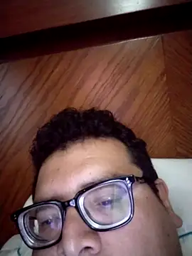 Snapshot of Santiagoqro85 chatting on October 2, 1:15 pm Santiagoqro85 online show from October 2, 1:15 pm