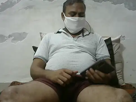 Famit025 online show from February 12, 6:25 pm