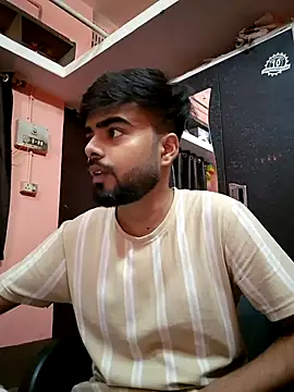 soniriyaa010101 online show from April 22, 6:23 pm