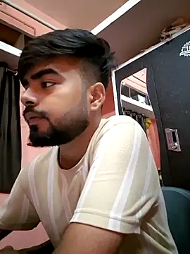 soniriyaa010101 online show from April 23, 2:30 pm