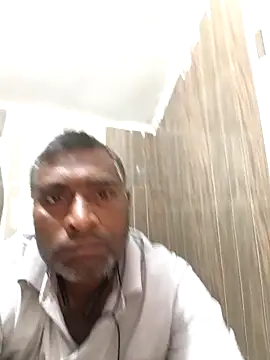 Chanderi19 online show from April 23, 1:10 am