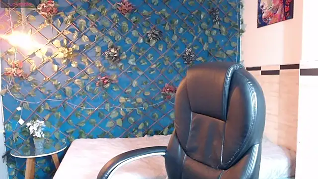 titanxero online show from November 26, 8:12 pm