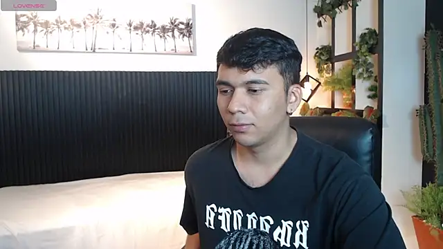 titanxero online show from November 25, 12:07 pm