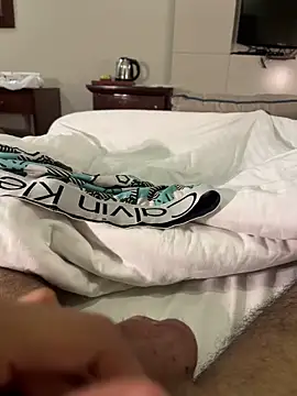 your-hugehard-ashi online show from September 10, 5:11 pm