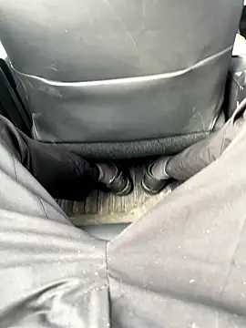 your-hugehard-ashi online show from January 6, 9:35 am