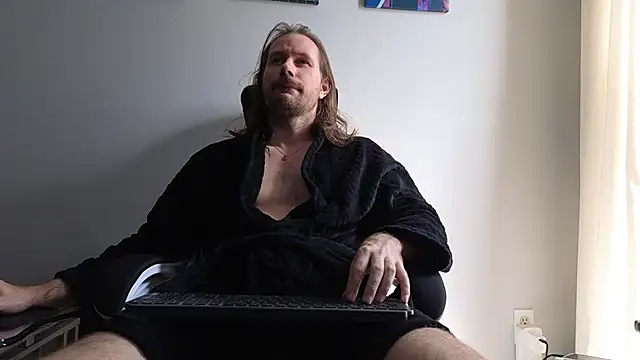 AlbinoAdonis online show from September 19, 4:40 pm