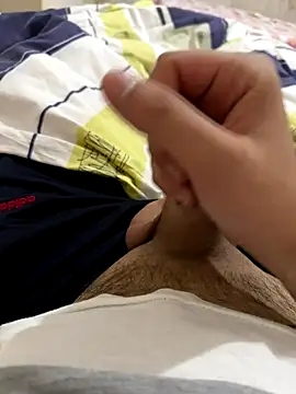 LAZ3R1 online show from October 18, 5:18 pm