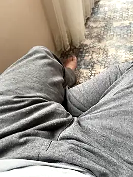 LAZ3R1 online show from September 27, 1:20 pm