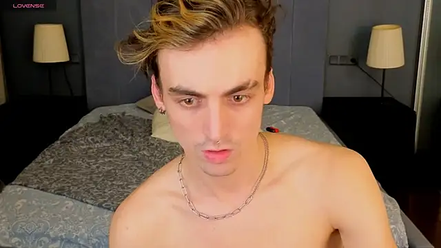 Snapshot of OLIVER__MARTINEZ chatting on September 13, 9:49 pm OLIVER MARTINEZ online show from September 13, 9:49 pm