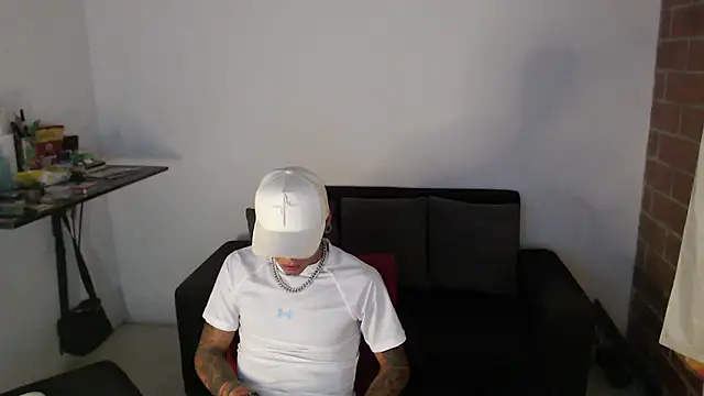 Snapshot of rickgraims chatting on October 5, 11:31 pm rickgraims online show from October 5, 11:31 pm
